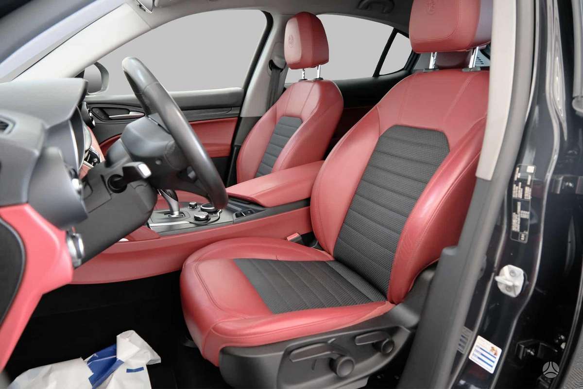Alfa Romeo Stelvio - 5