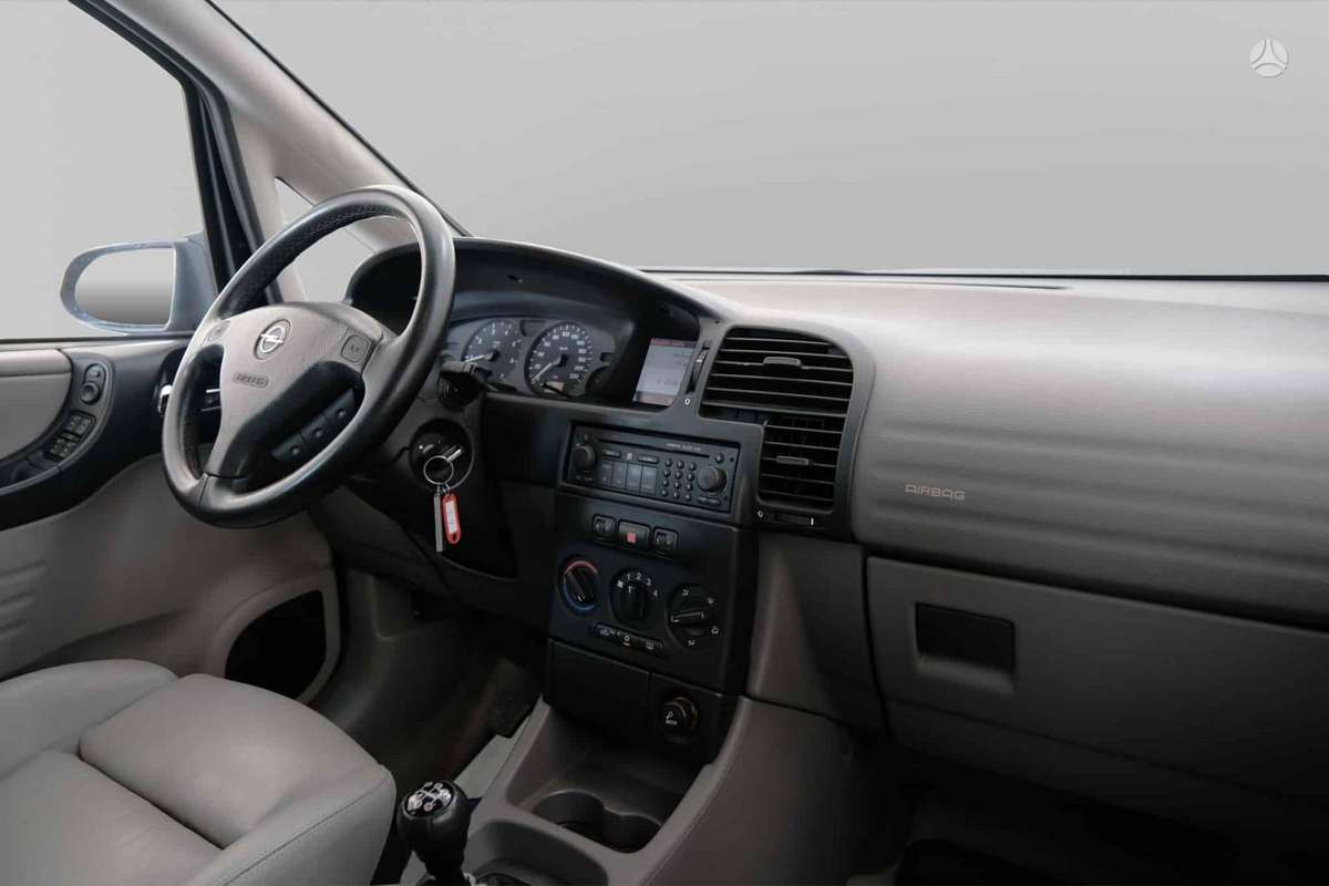 Opel Zafira - 7