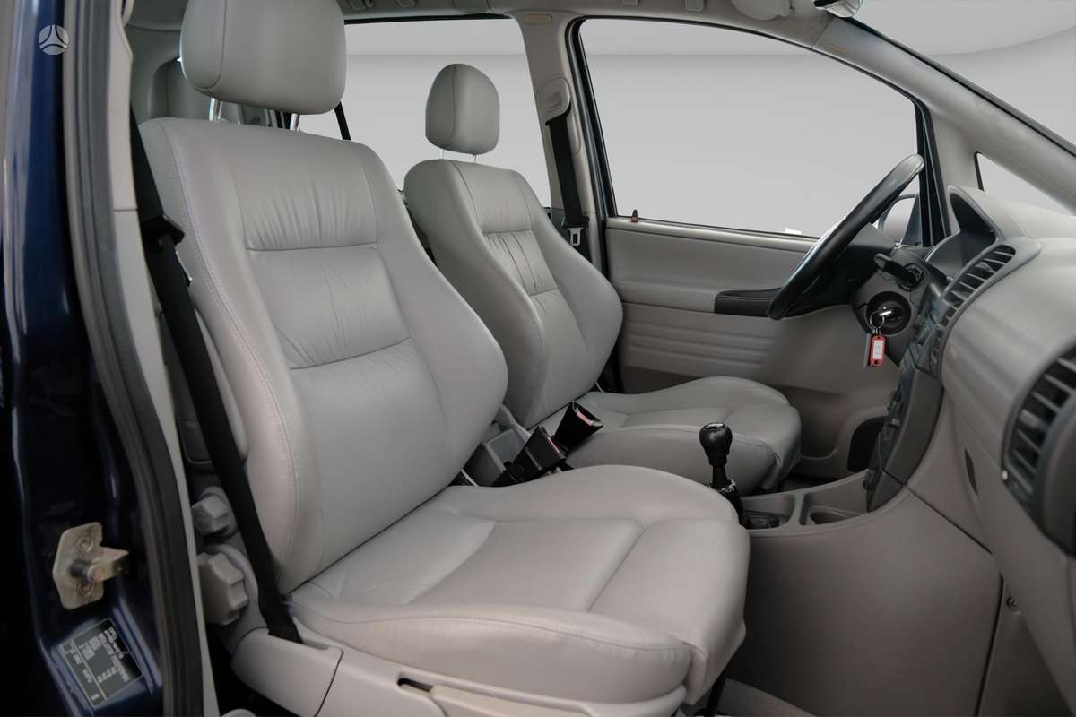 Opel Zafira - 11