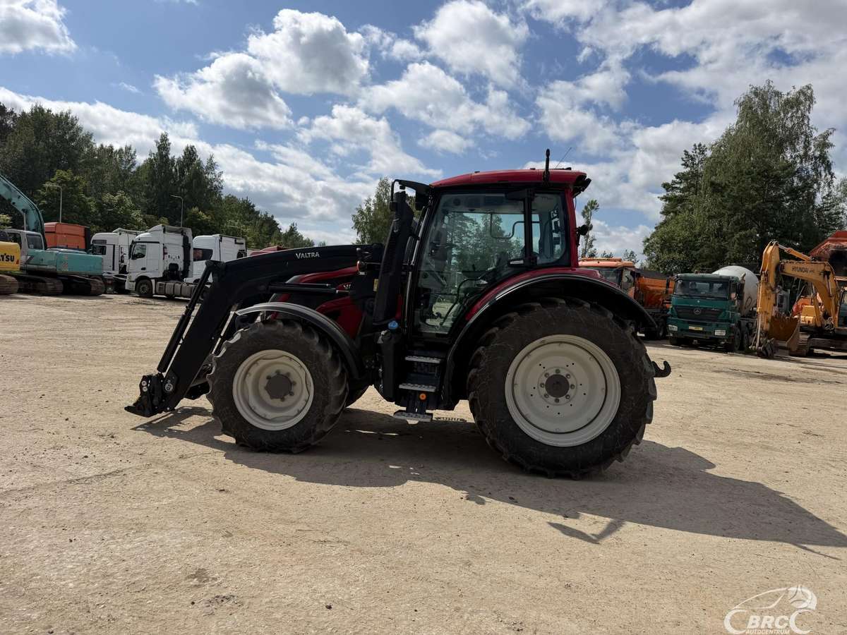 Valtra N155E Frontalinis krautuvas .., traktoriai