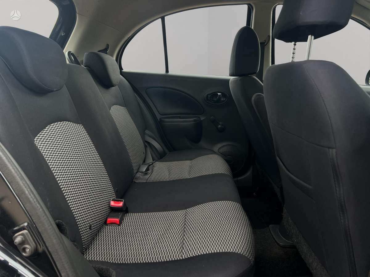 Nissan Micra, 1.2 l., hatchback