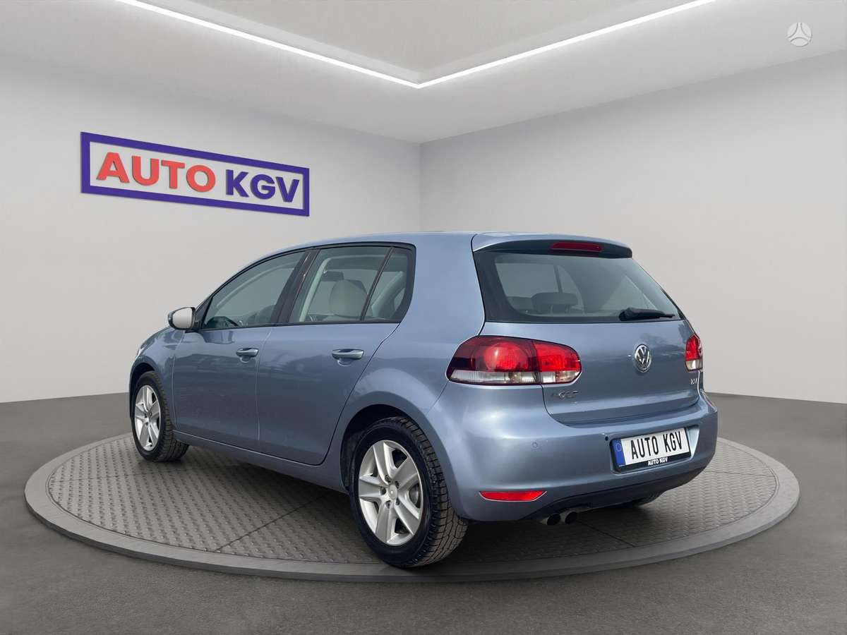 Volkswagen Golf - 3