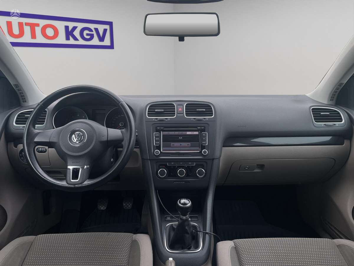 Volkswagen Golf - 12