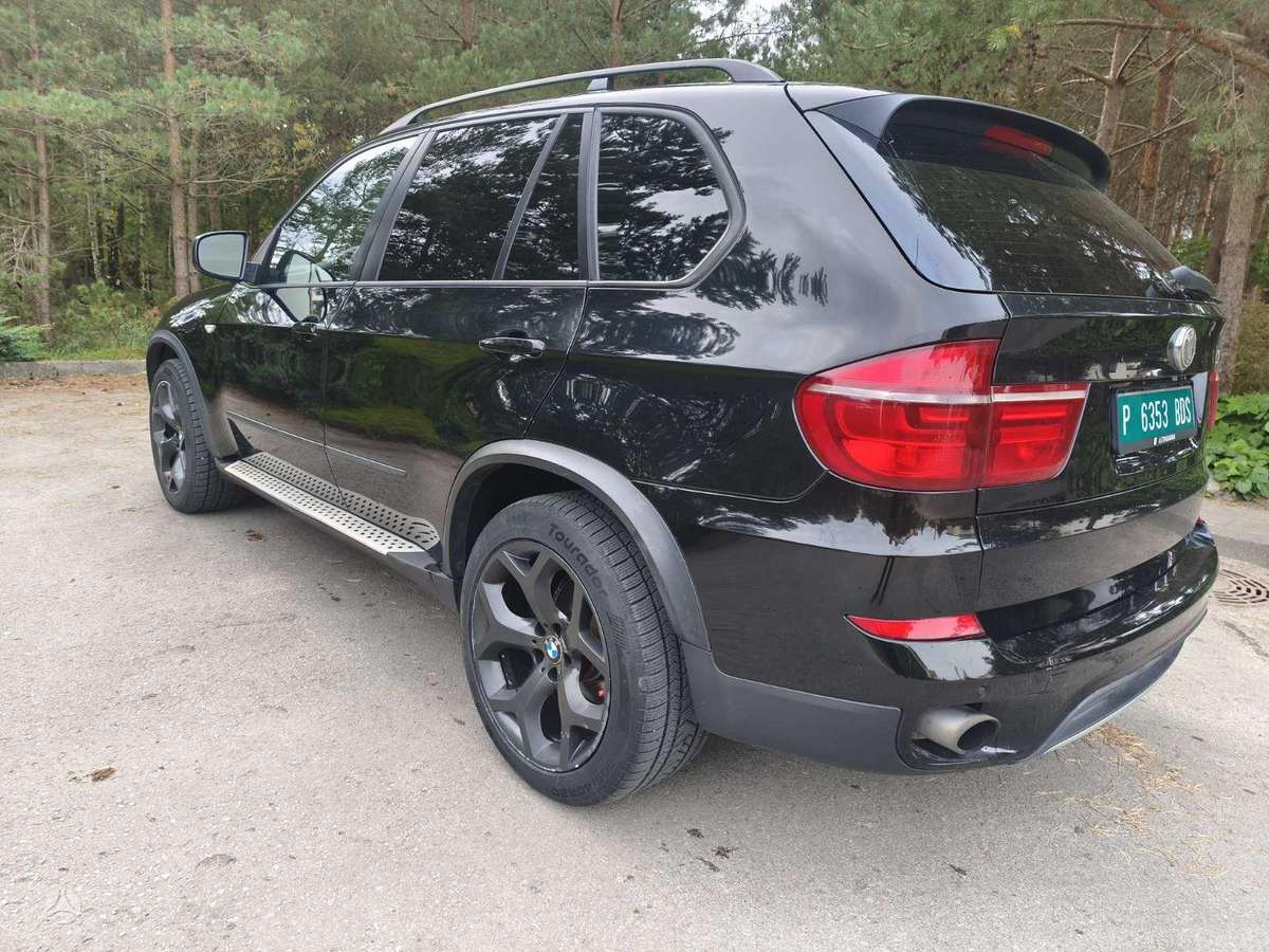 BMW X5, 3.0 l., mpv / minivan