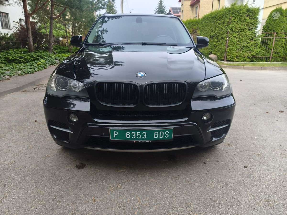 BMW X5, 3.0 l., mpv / minivan