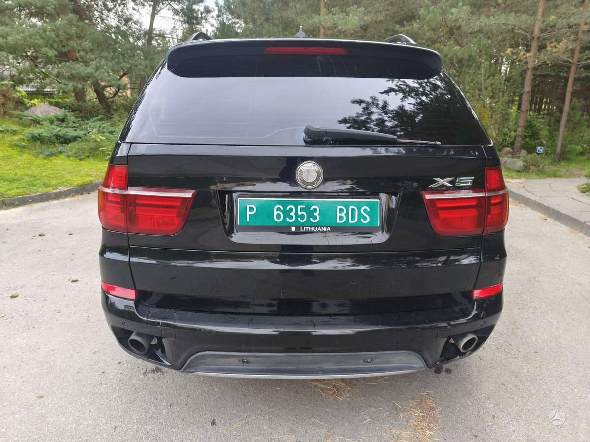BMW X5, 3.0 l., mpv / minivan