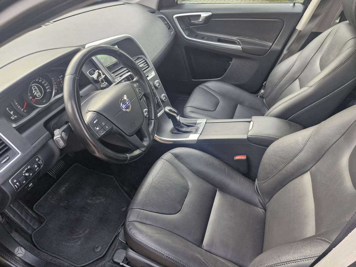 Volvo XC60 - 8