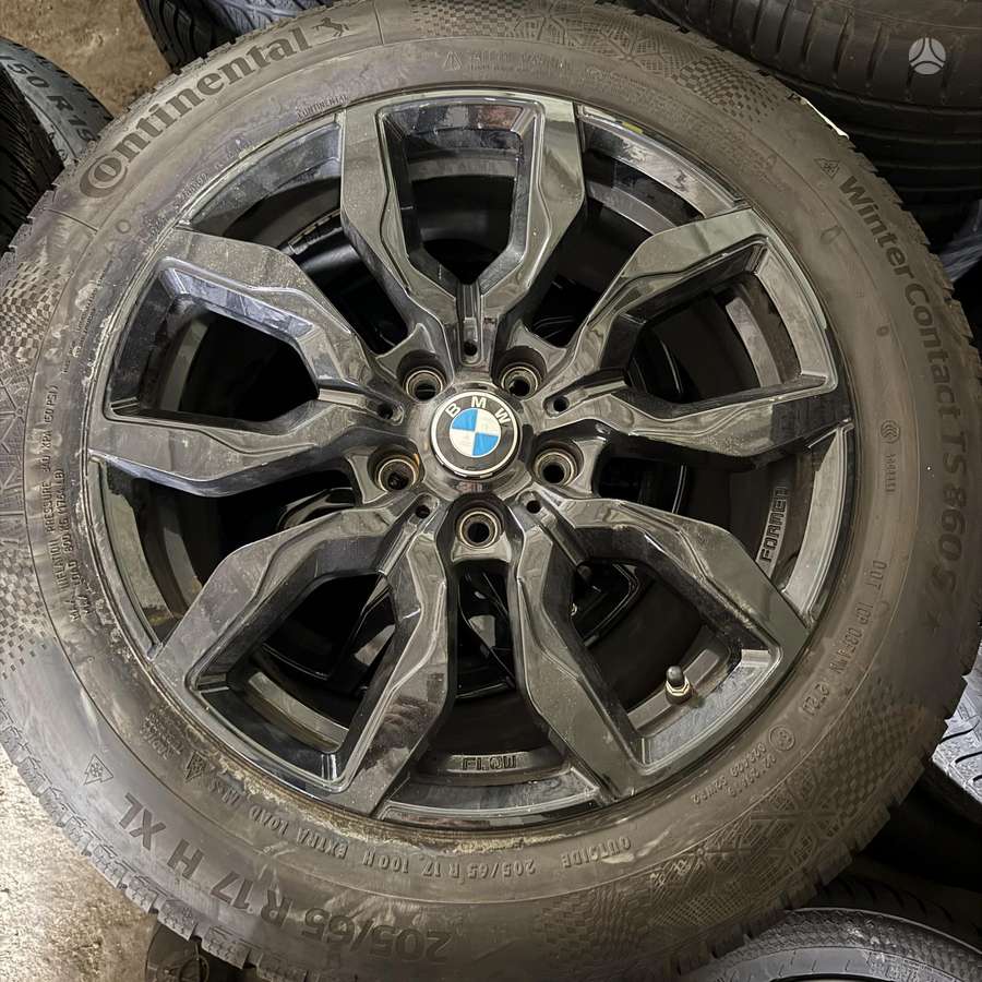 BMW IX1, lengvojo lydinio, R17