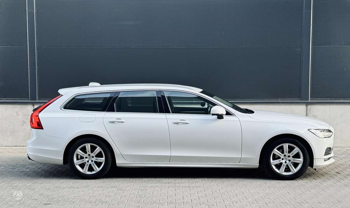 Volvo V90 - 8