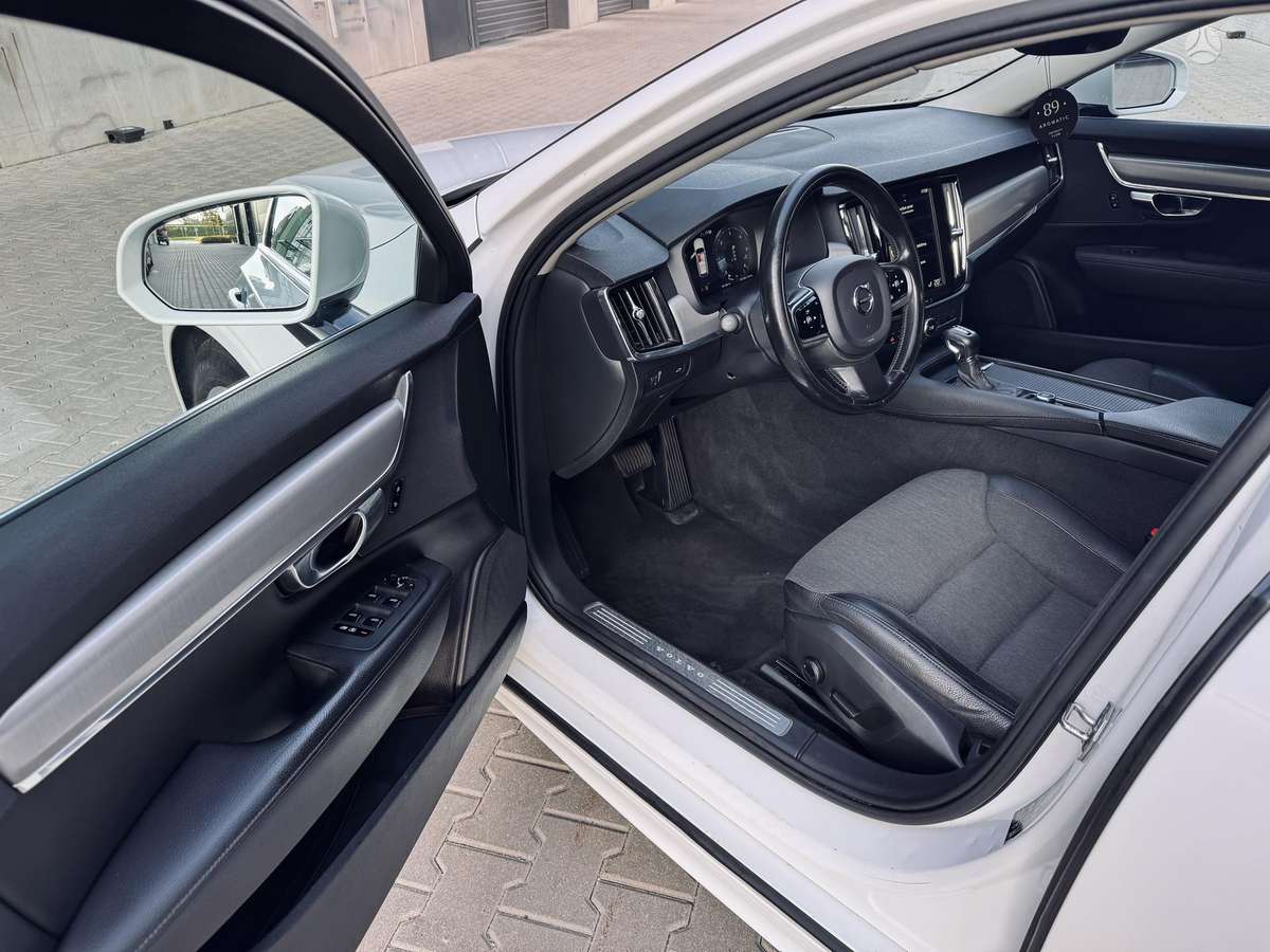 Volvo V90, 2.0 l., Универсал