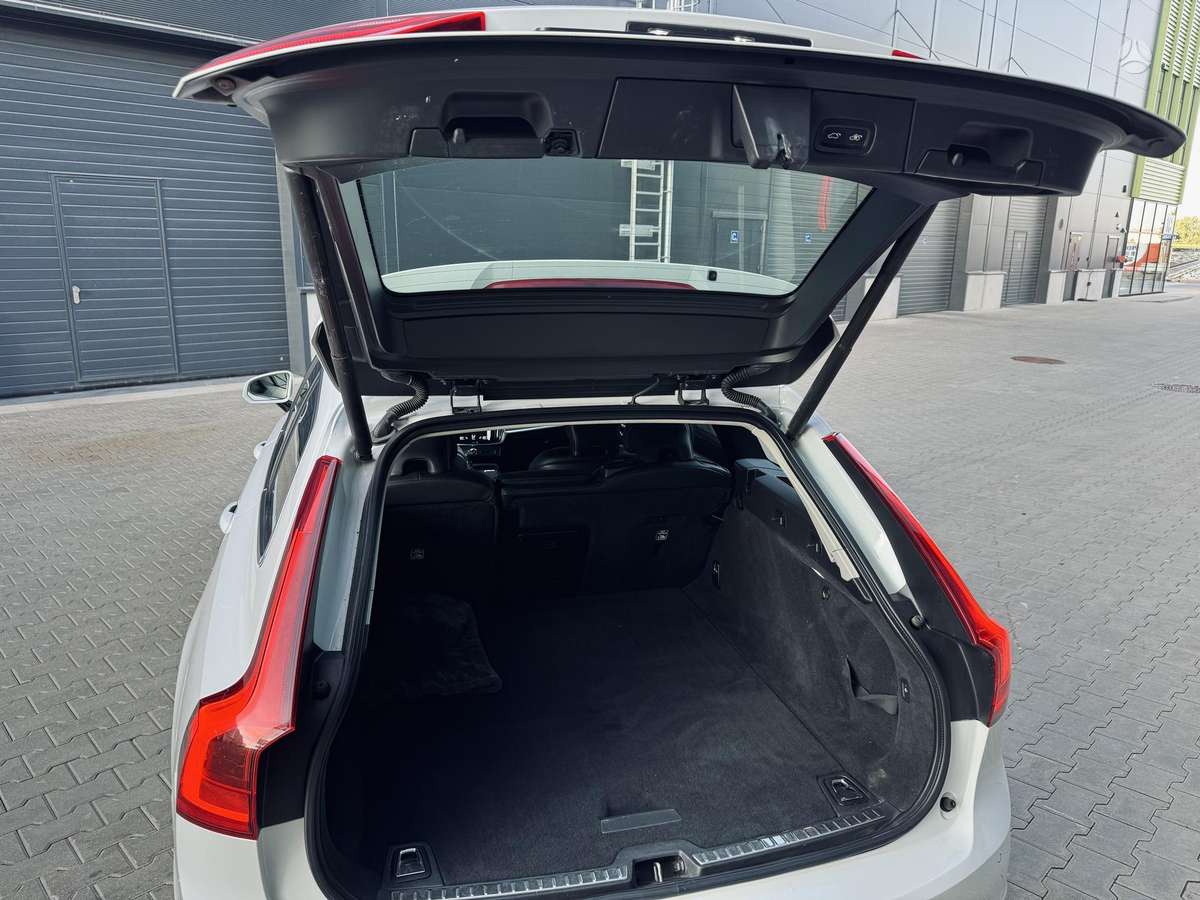 Volvo V90, 2.0 l., Универсал