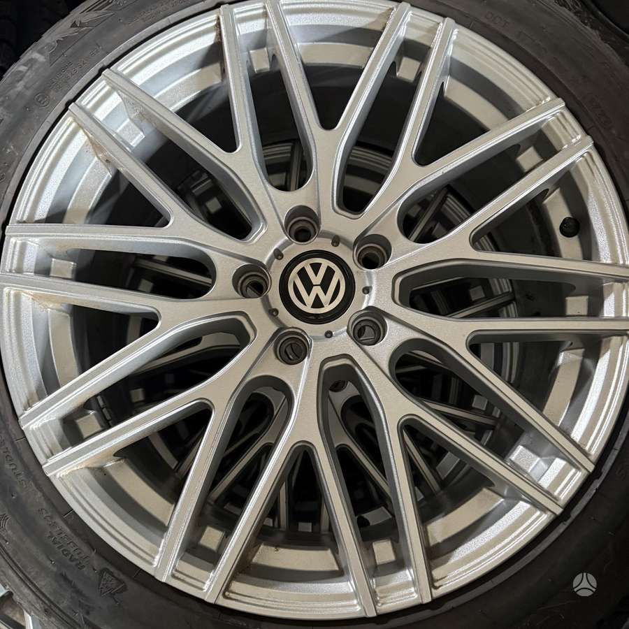 Volkswagen, light alloy, R18