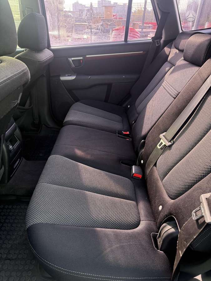 Hyundai Santa Fe - 9