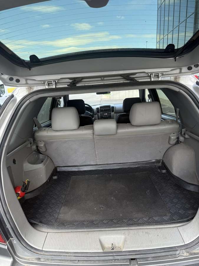 KIA Sorento - 9