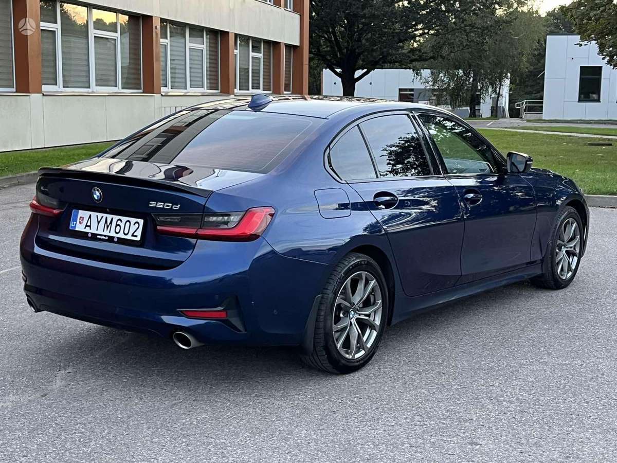 BMW 320, 2.0 l., Седан