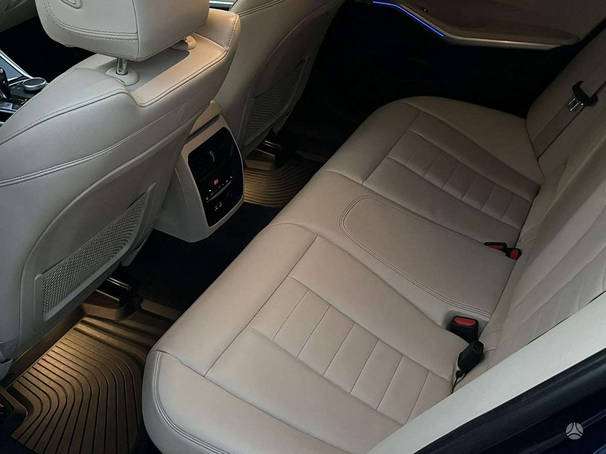 BMW 320, 2.0 l., Седан
