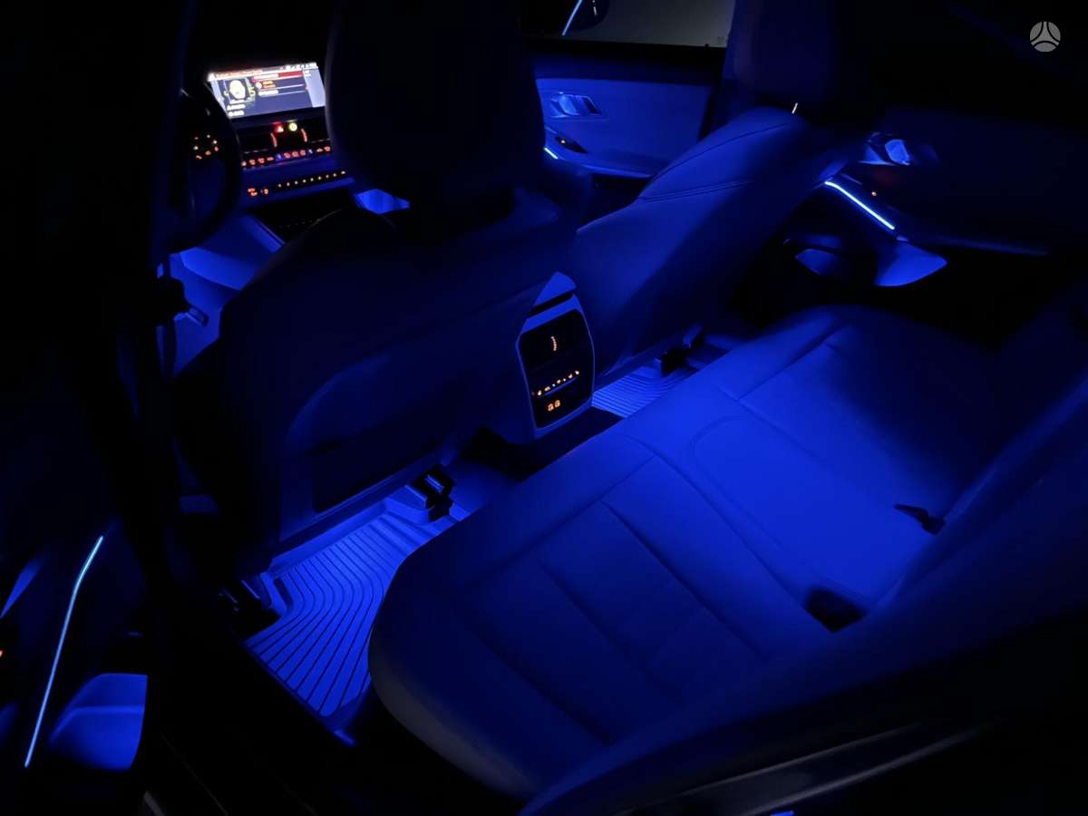 BMW 320, 2.0 l., Седан