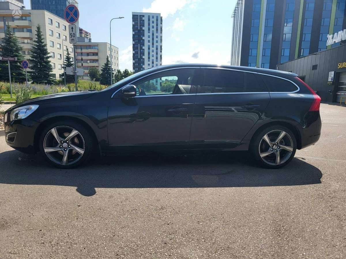 Volvo V60 - 1