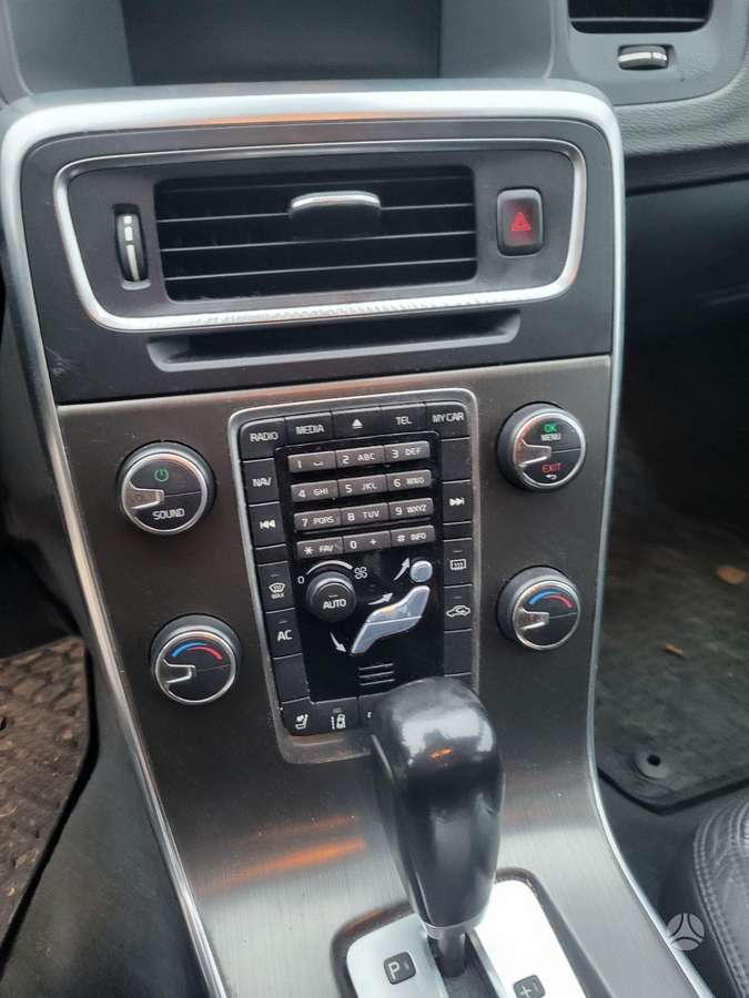 Volvo V60 - 10