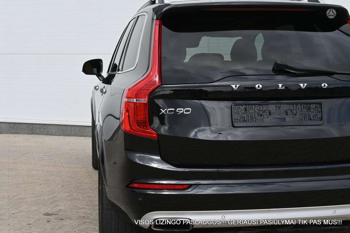 Volvo XC90, 2.0 l., off-road / crossover