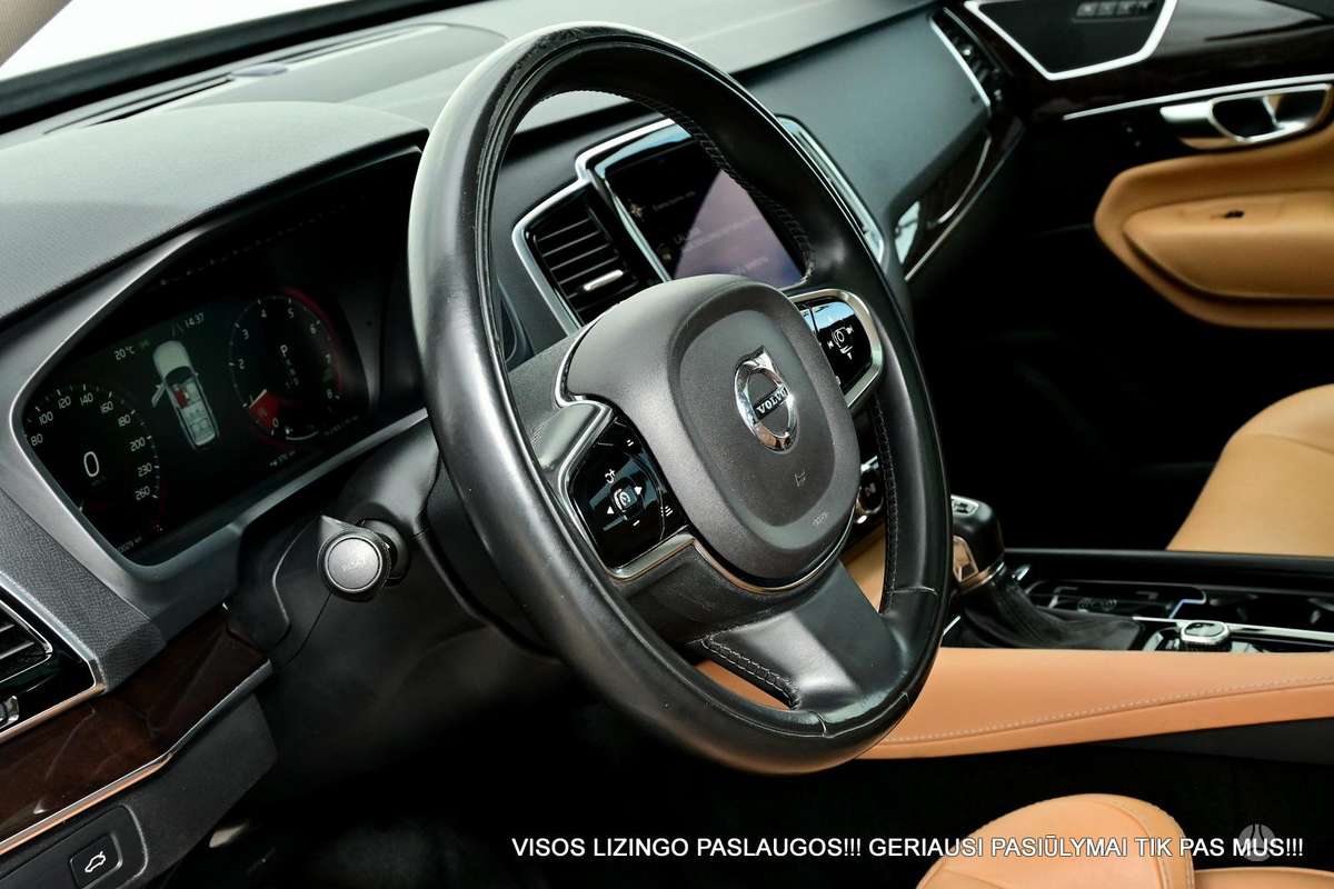 Volvo XC90, 2.0 l., off-road / crossover
