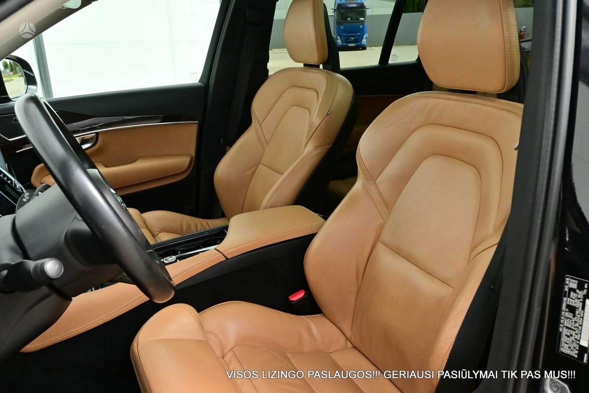 Volvo XC90, 2.0 l., off-road / crossover