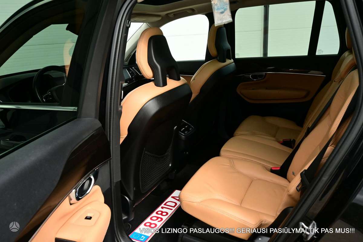 Volvo XC90, 2.0 l., off-road / crossover