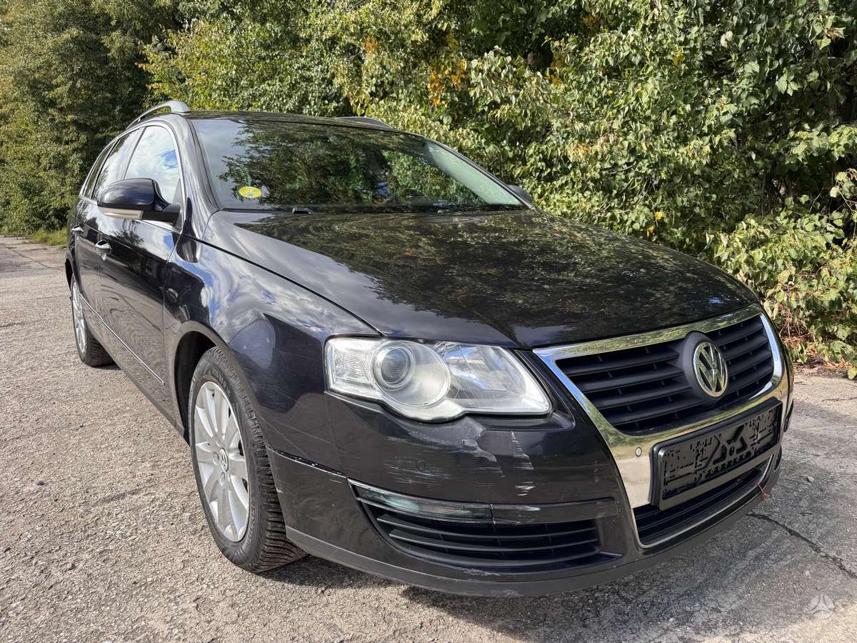 Volkswagen Passat - 4