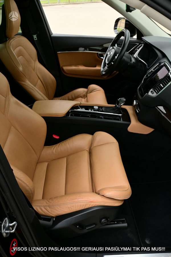 Volvo XC90, 2.0 l., off-road / crossover