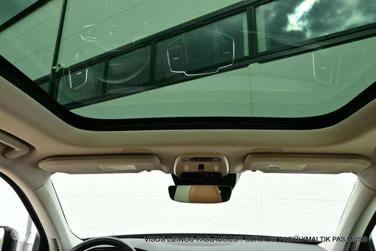 Volvo XC90, 2.0 l., off-road / crossover