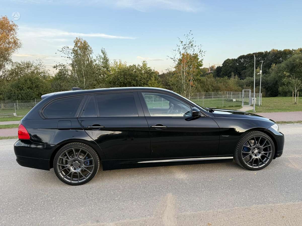 BMW 320, 2.0 l., wagon