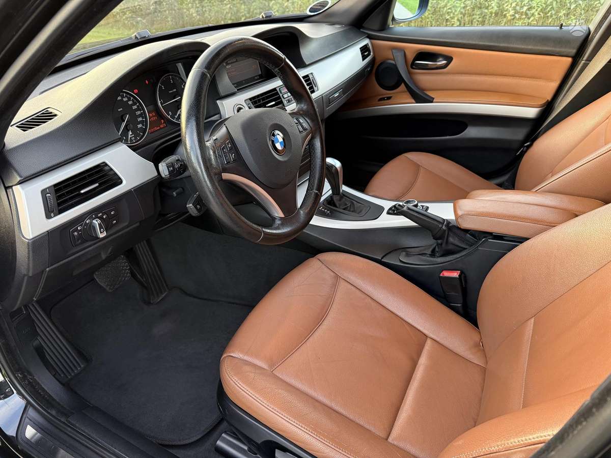 BMW 320, 2.0 l., wagon