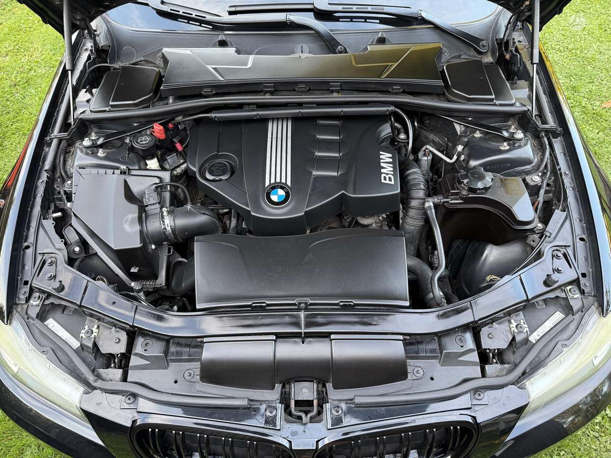 BMW 320, 2.0 l., wagon