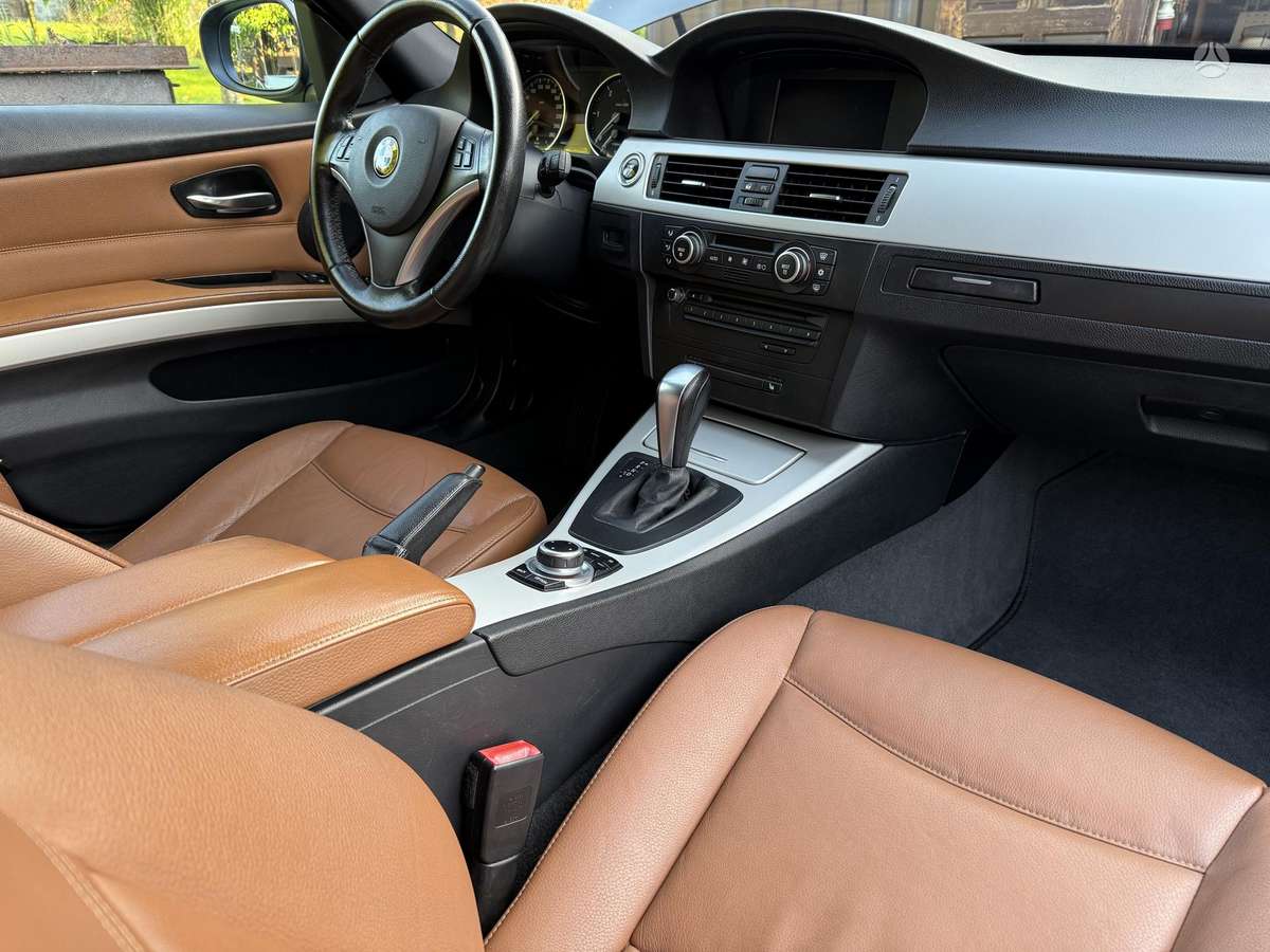 BMW 320, 2.0 l., wagon