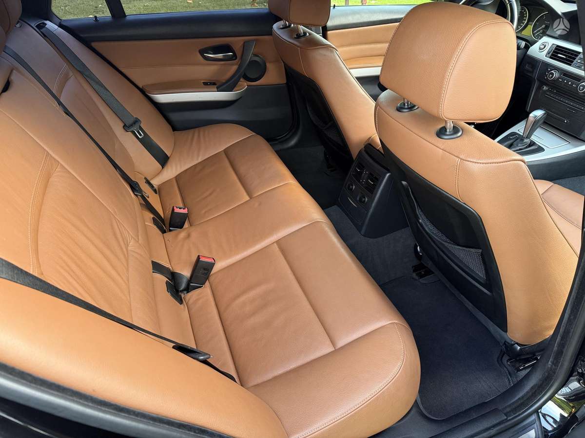BMW 320, 2.0 l., wagon
