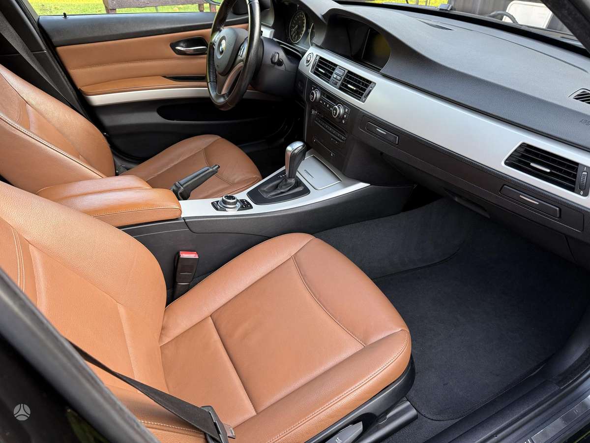 BMW 320, 2.0 l., wagon