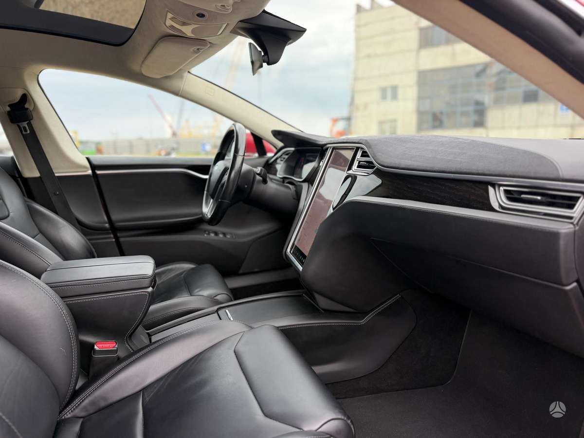 Tesla Model S, 75 кВт·ч, Хэтчбек