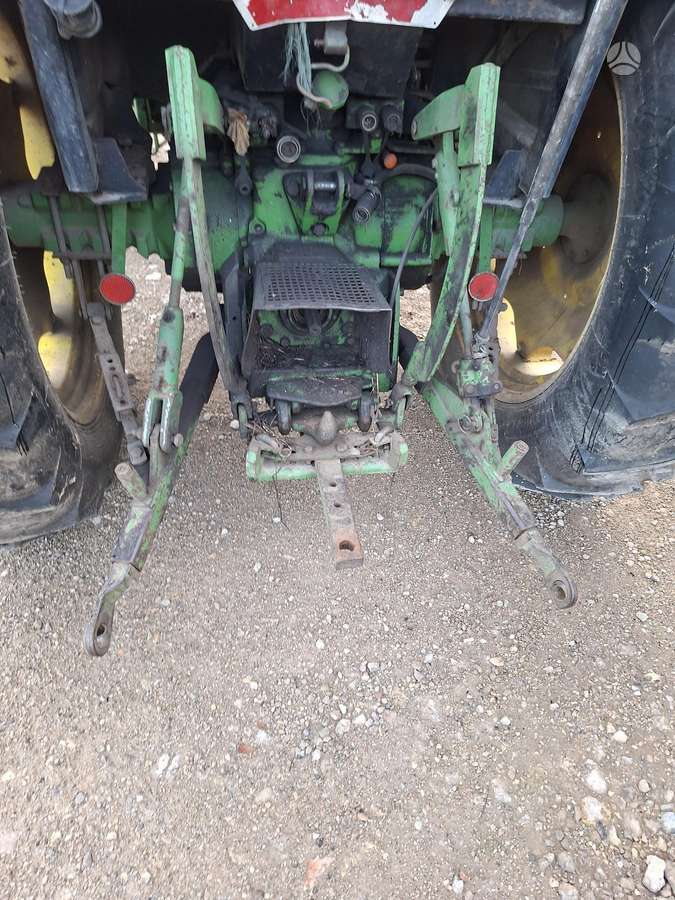 John Deere 2140, traktori