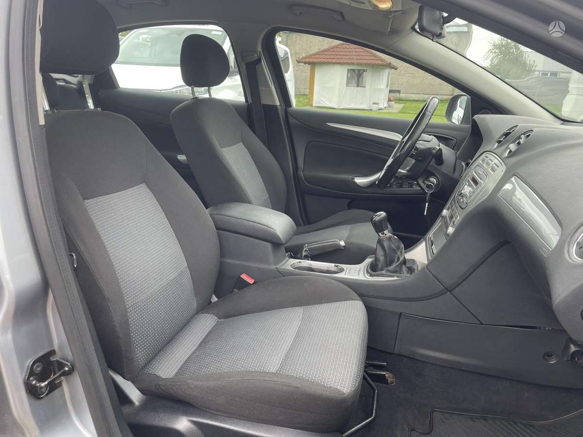 Ford Mondeo, 2.0 l., Хэтчбек