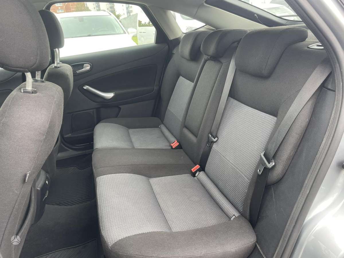 Ford Mondeo, 2.0 l., Хэтчбек