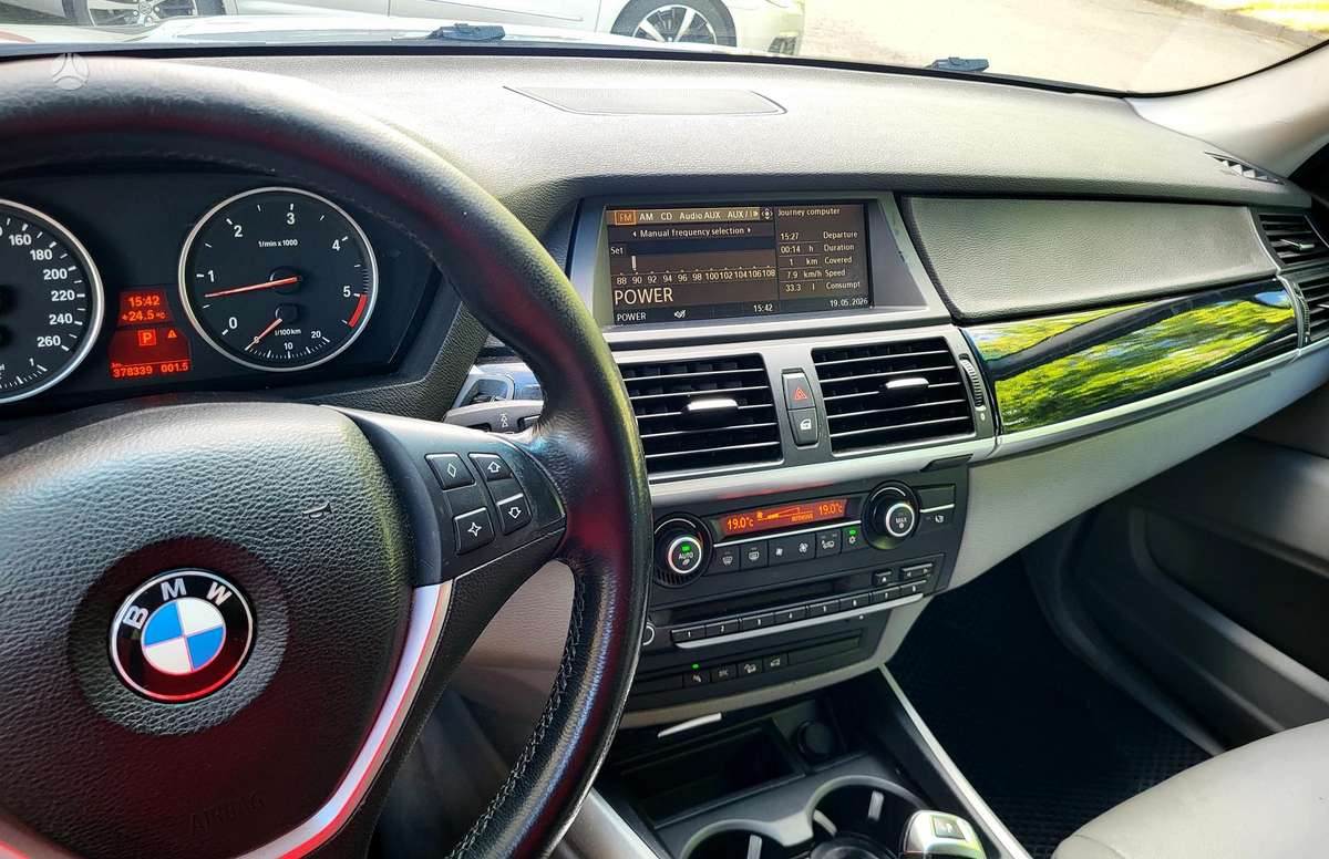 BMW X5 - 11