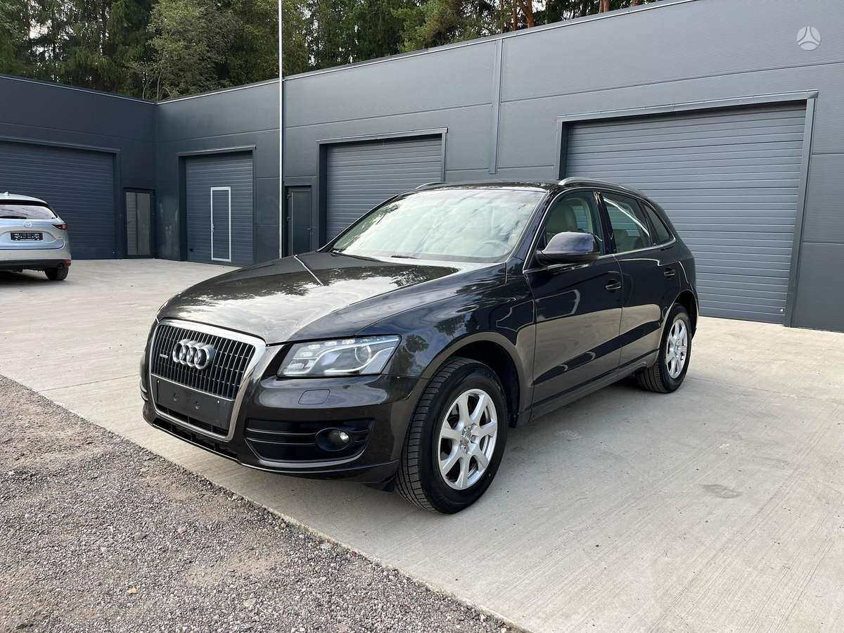 Audi Q5, 2.0 l., Внедорожник / Кроссовер