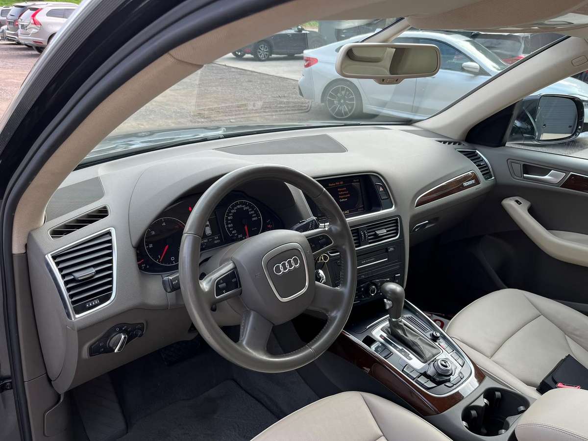 Audi Q5, 2.0 l., Внедорожник / Кроссовер