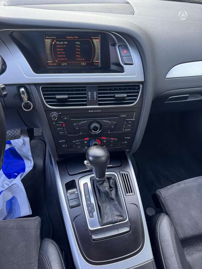 Audi A4, 2.7 l., sedanas