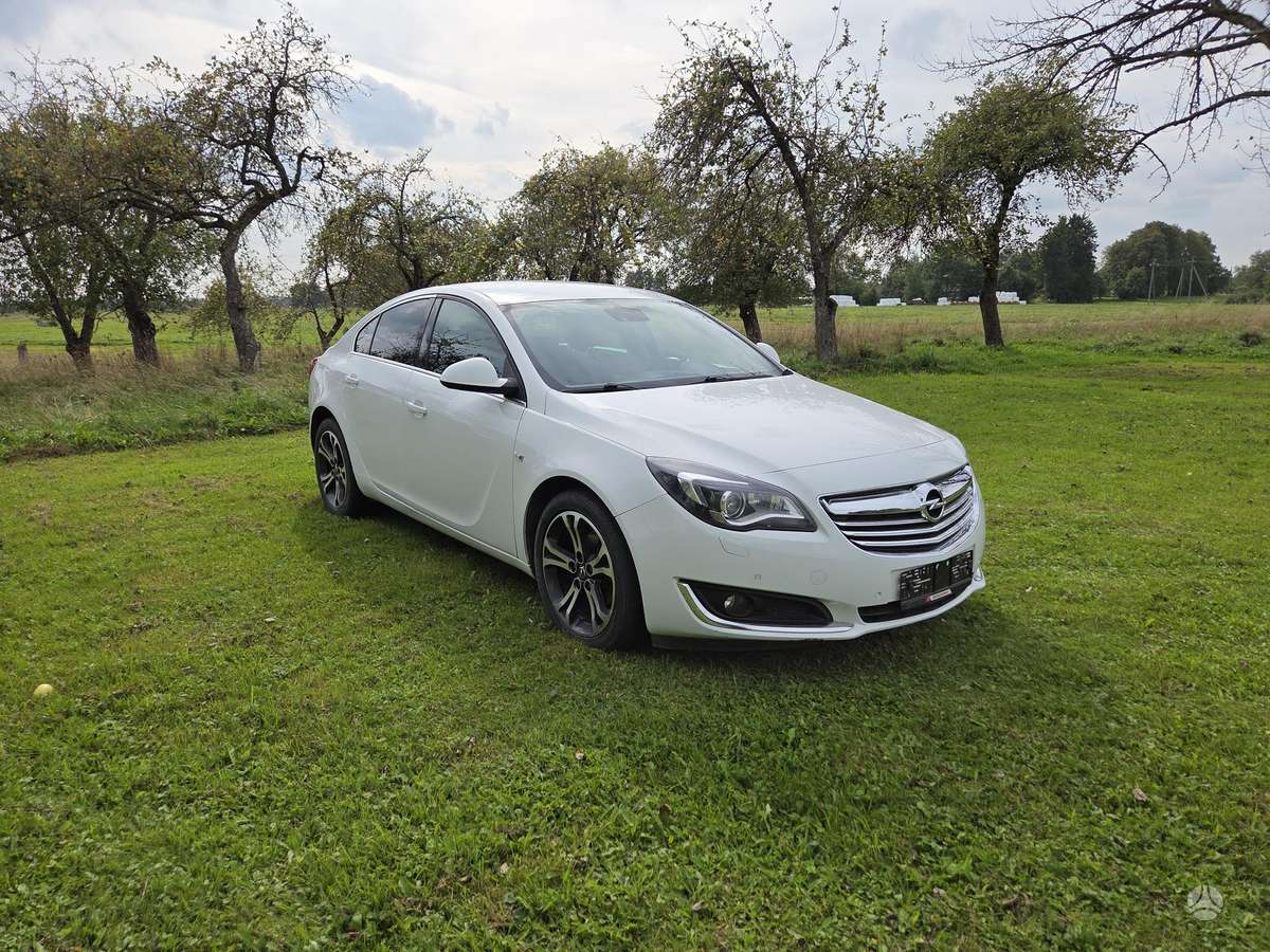 Opel Insignia - 8