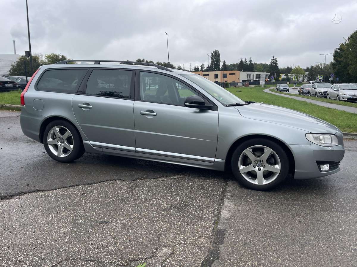 Volvo V70, 2.0 l., Универсал