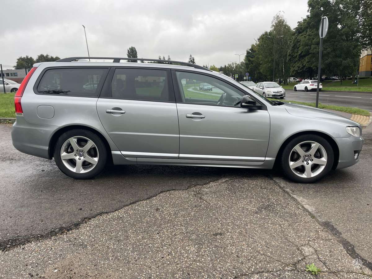 Volvo V70, 2.0 l., universalas