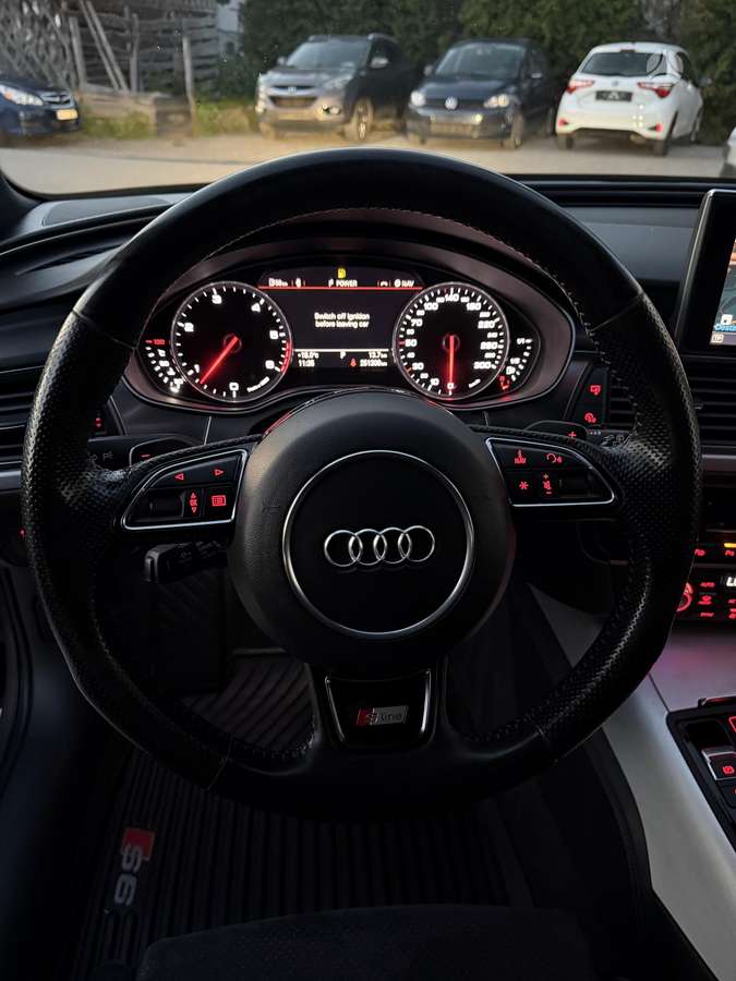 Audi A6, 3.0 l., wagon