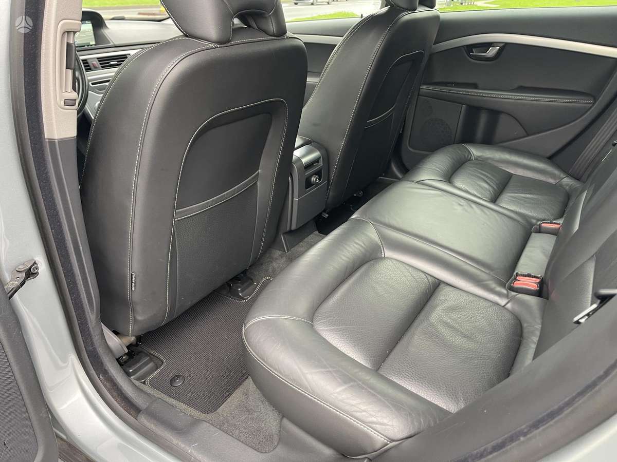 Volvo V70, 2.0 l., Универсал