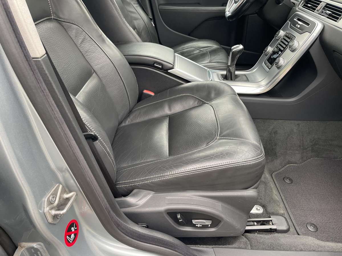 Volvo V70, 2.0 l., Универсал